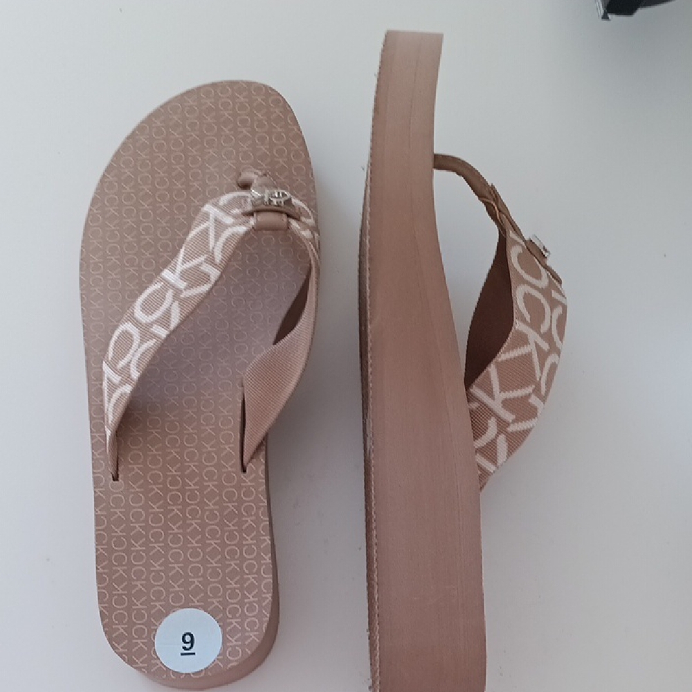 Calvin Klein Women's Tan Flip Flops